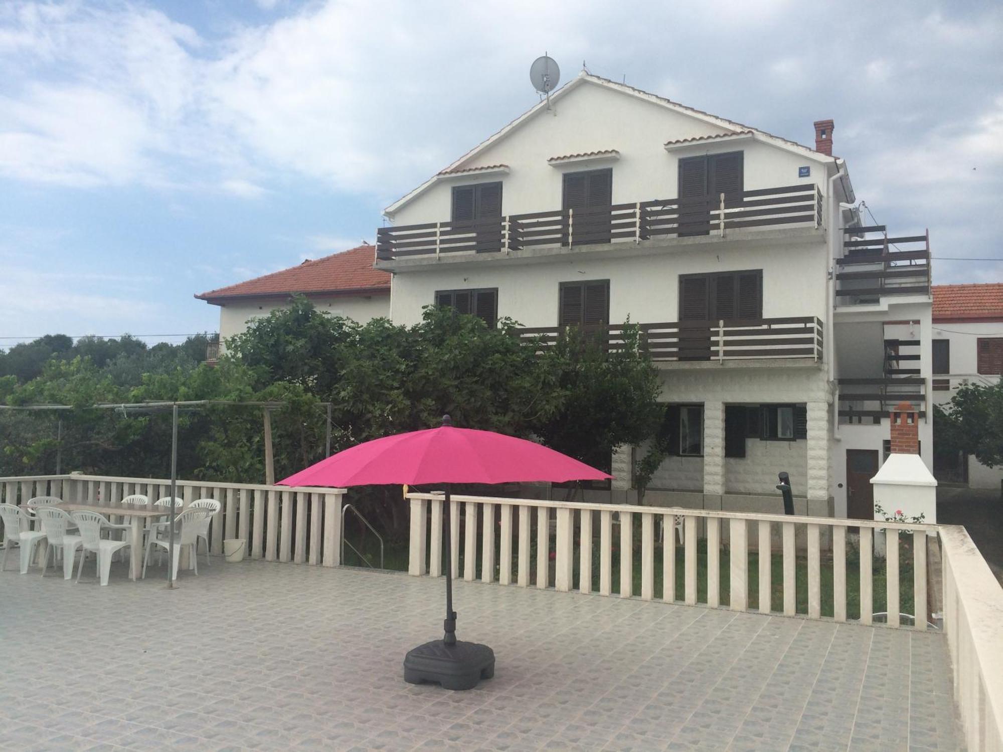Guesthouse Lidija Kukljica Exterior photo